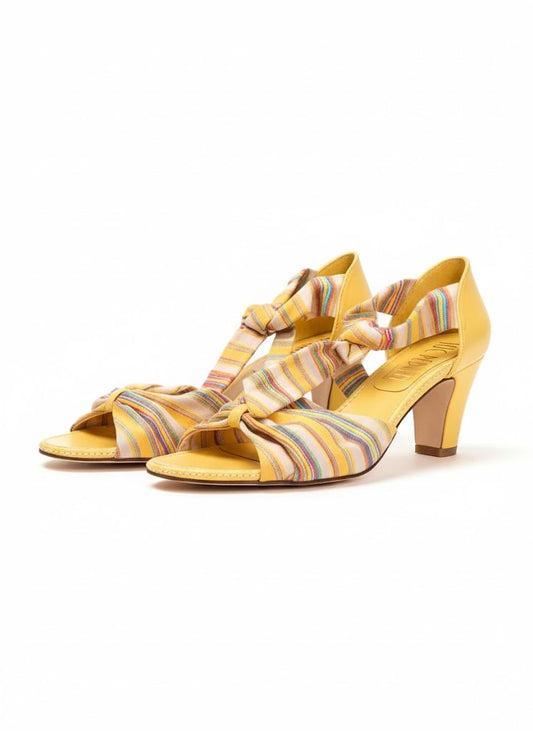 Mari Wilson Signed Wedge Sandals